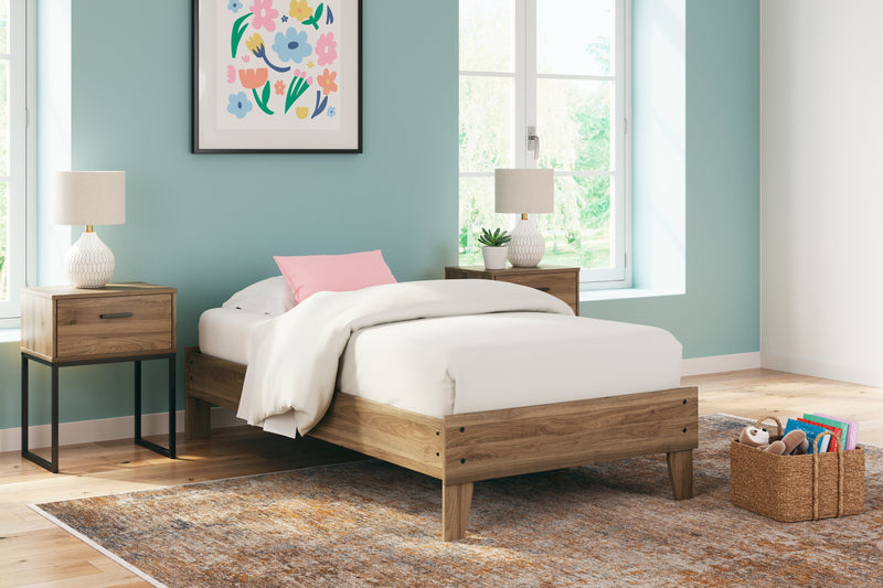 Deanlow Twin Platform Bed with Nightstand in Honey - PKG017186