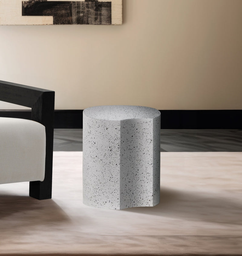 Dimple Terrazzo Pattern Iron End Table in White - 99084White-ET18