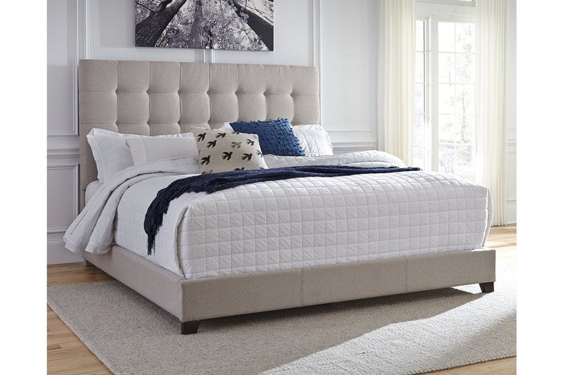 Dolante Beige King Upholstered Bed - Gate FurnitureKing Bed