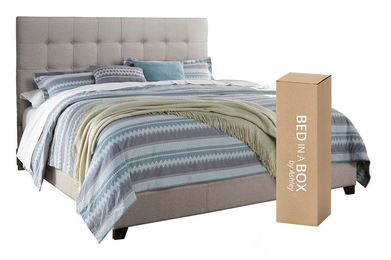 Dolante Beige Queen Upholstered Bed - Gate FurnitureQueen Bed