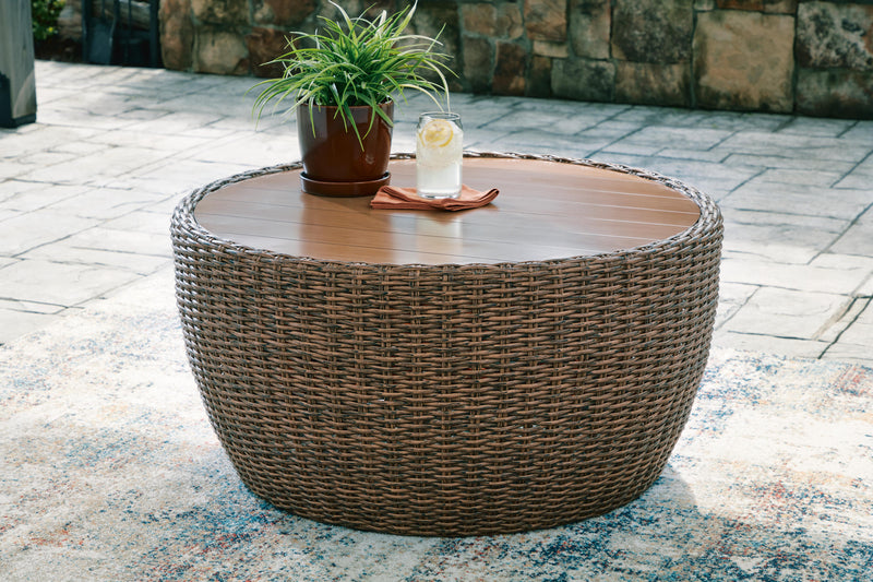 Double Point Outdoor Sofa, Loveseat and 2 Lounge Chairs with Coffee Table in Beige - PKG024029
