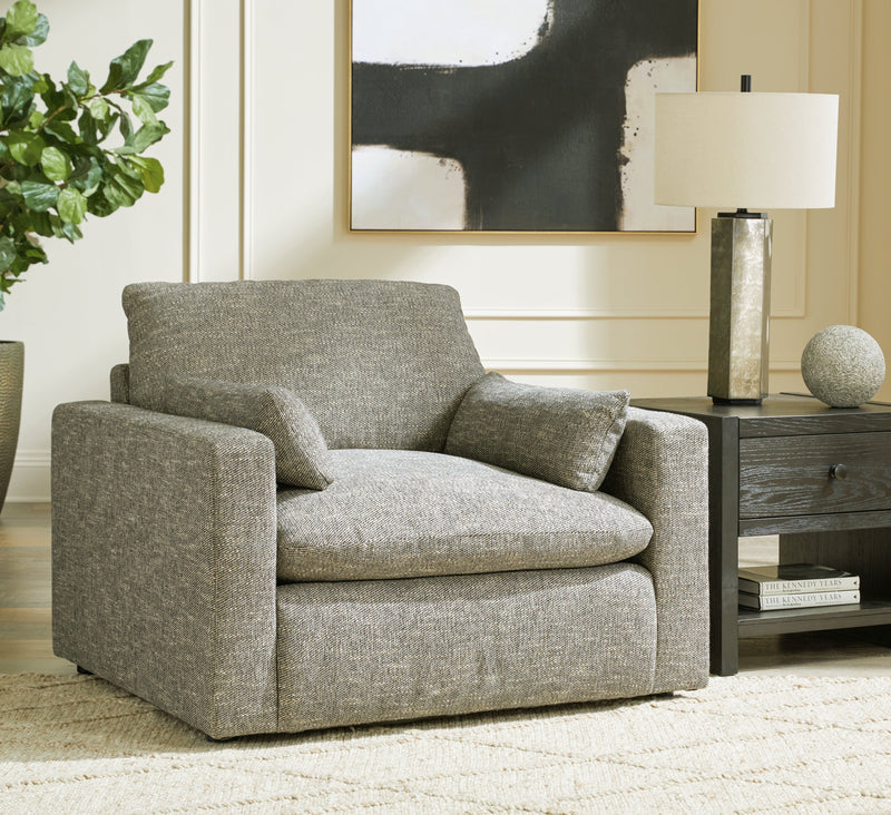 Dramatic Oversized Chair - Gate FurnitureChair