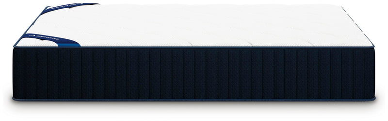 DreamCloud Classic Hybrid White King Mattress - M13541