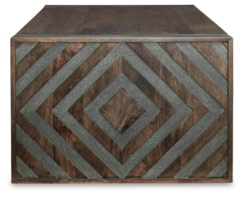 Dreggan Coffee Table with 2 End Tables in Brown - PKG020846