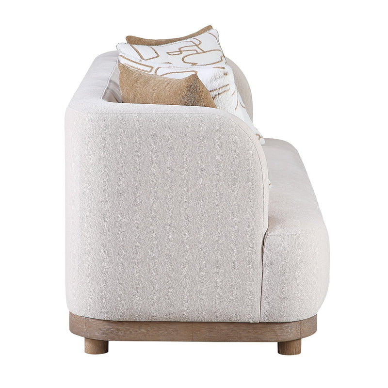 Duncan Sofa w/4 Pillows - LV07260