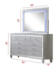Emma DRESSER - B515-1