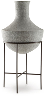 Estonbank Distressed Cream Vase Set - A2000748A1