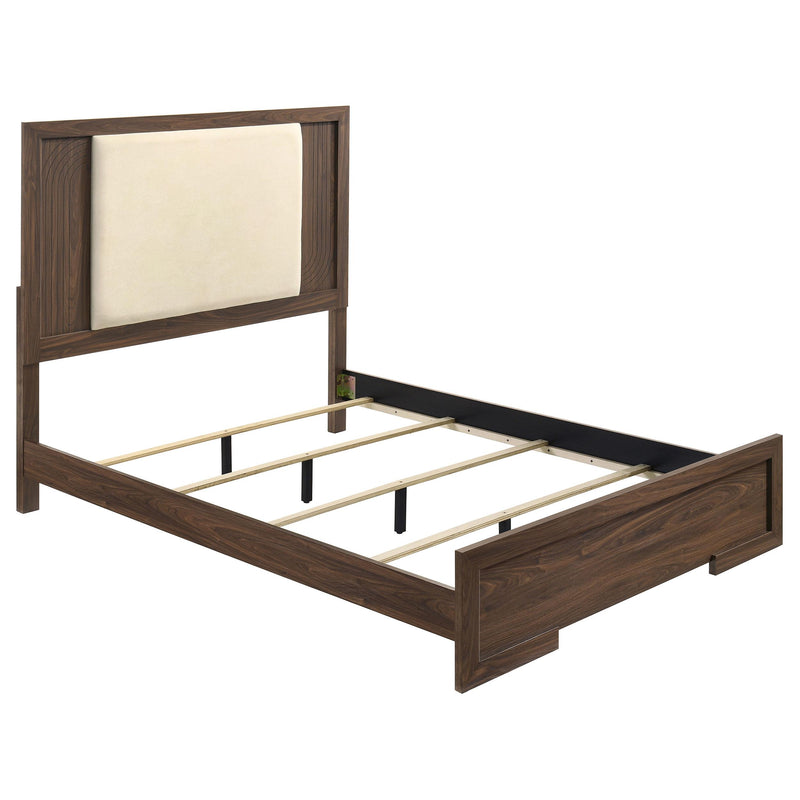 Etienne 5-piece Queen Bedroom Set Walnut - 225121Q-S5