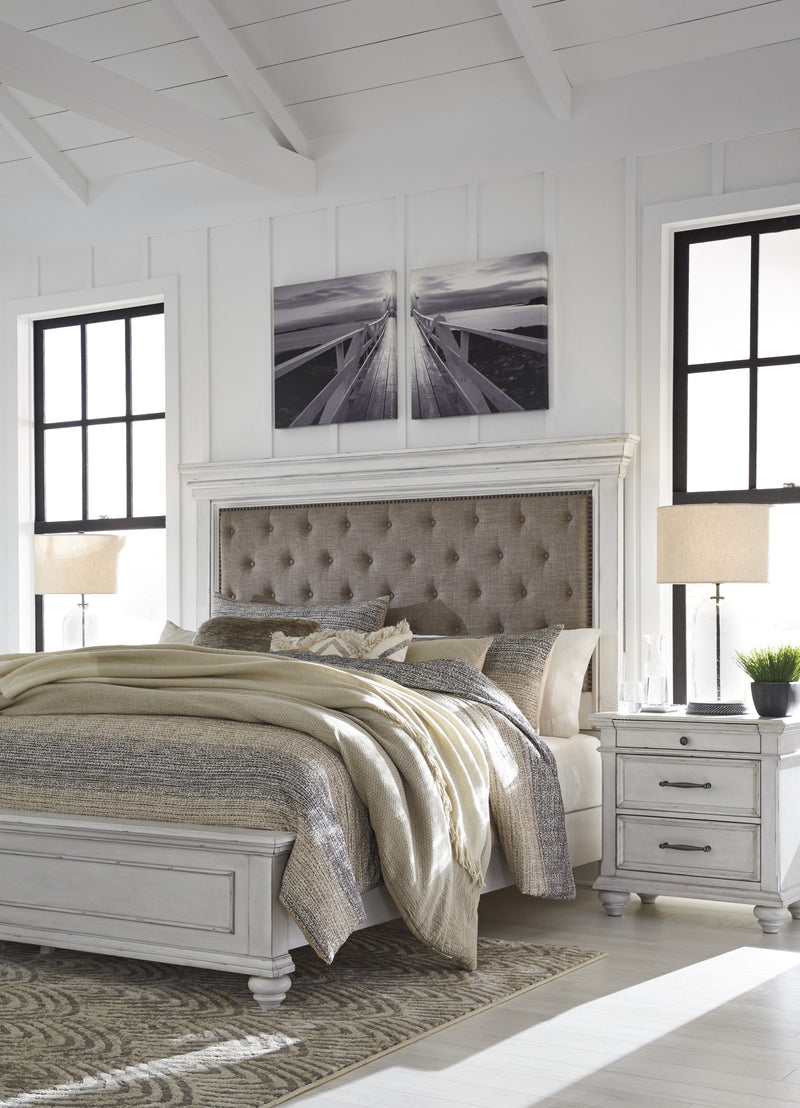 [EXCLUSIVE] Kanwyn Whitewash Upholstered Panel Bedroom Set - Gate FurnitureBedroom Set