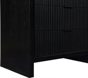 Fairfax Solid Wood And Oak Veneer Chest in Black - 311Black-CH