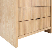 Fairfax Solid Wood And Oak Veneer Chest in Natural - 311Natural-CH