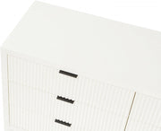 Fairfax Solid Wood And Oak Veneer Dresser in Cream - 311Cream-D