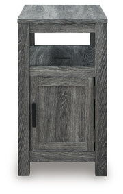 Fendenmore Brown/Gray Chairside End Table - T190-317