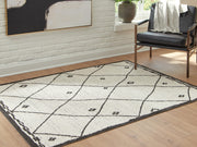 Fenriston Cream/Black Medium Rug - R408302