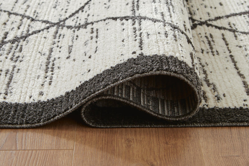 Fenriston Cream/Black Medium Rug - R408302
