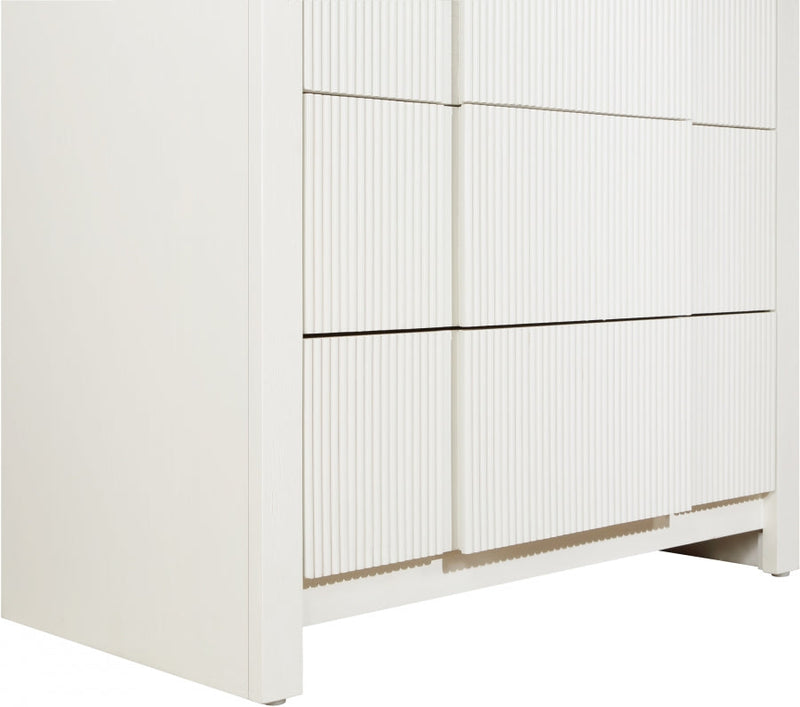 Fluted Solid Wood And Oak Veneer Chest in Cream - 314Cream-CH
