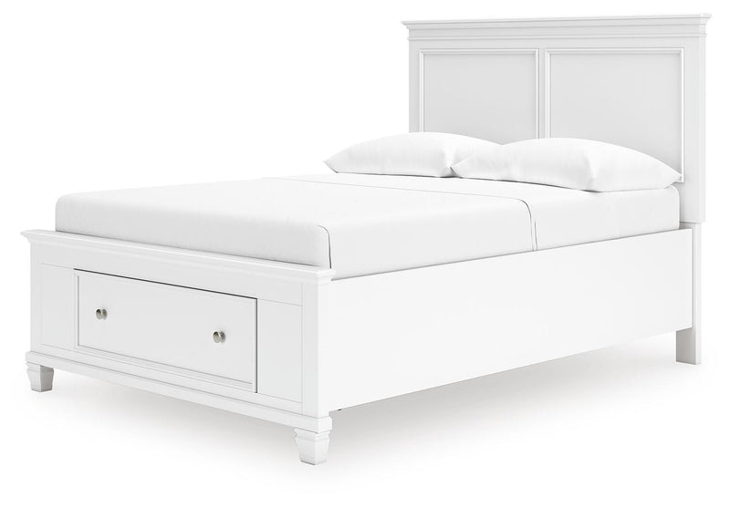 Fortman Full Panel Storage Bed, Dresser, Mirror and Nightstand in White - PKG023792