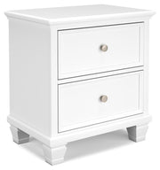 Fortman White King Panel Bed, Dresser and 2 Nightstands - B680B15