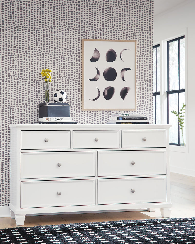 Fortman White King Panel Bed, Dresser and 2 Nightstands - B680B15