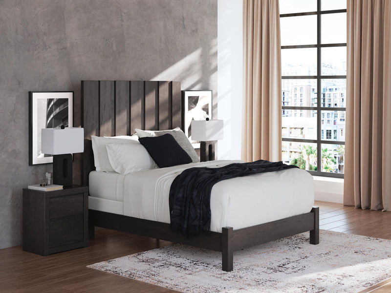 Fraluna Queen Panel Bed and Dresser in Charcoal - PKG021660