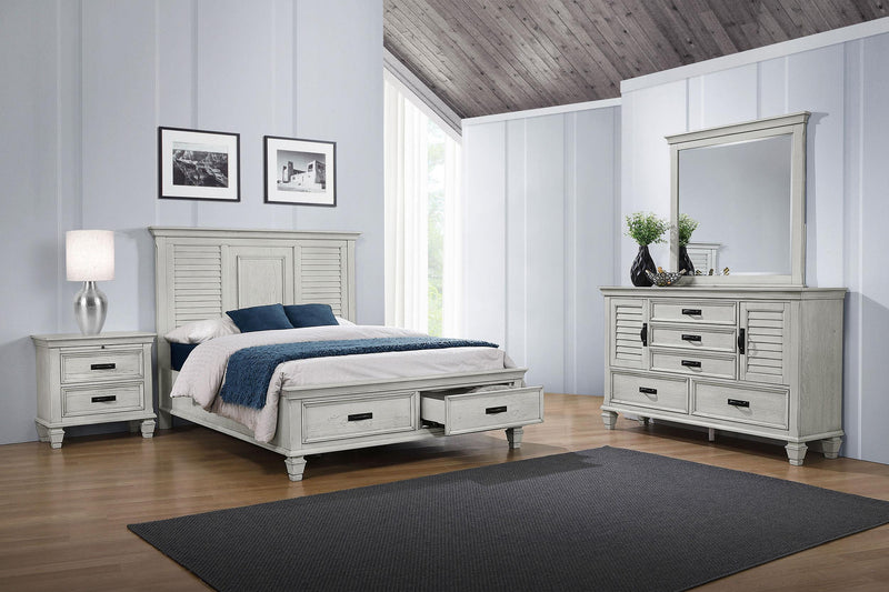 Franco 4-piece Eastern King Bedroom Set Distressed White - 205330KE-S4