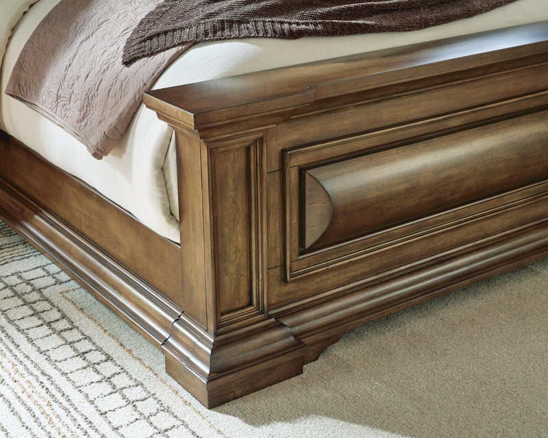 Frantanna Brown Queen Panel Bed - PCB949B2