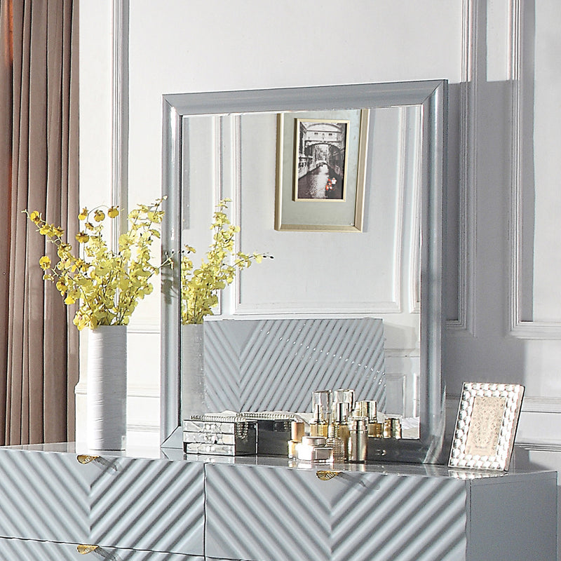 Gaines Mirror - BD01042