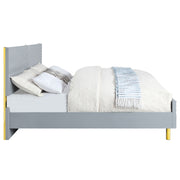 Gaines Queen Bed - BD01040Q