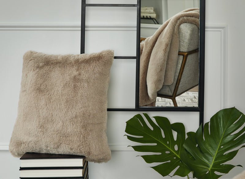 Gariland Pillow (Set of 4) - Gate FurniturePillow
