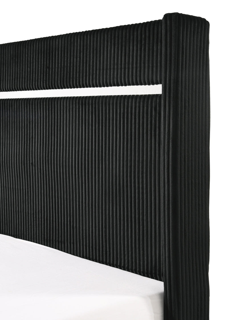 Gennro Black Corduroy King Upholstered Panel Bed - Gate FurnitureKing Bed