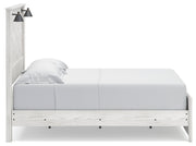 Gerridan Queen Panel Bed and Dresser in White/Gray - PKG019121