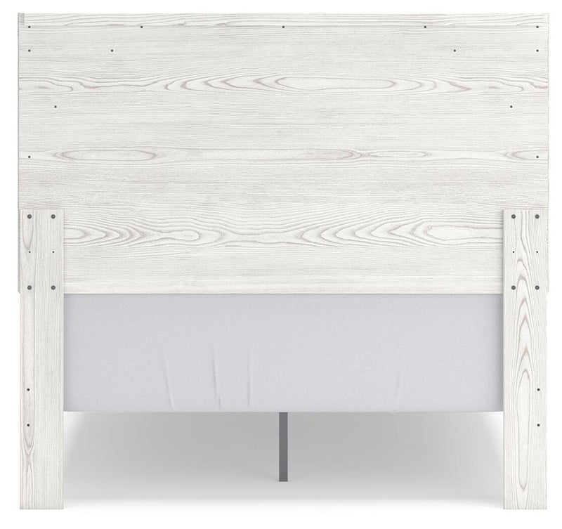 Gerridan White/Gray Full Panel Bed and Chest - B1190B36