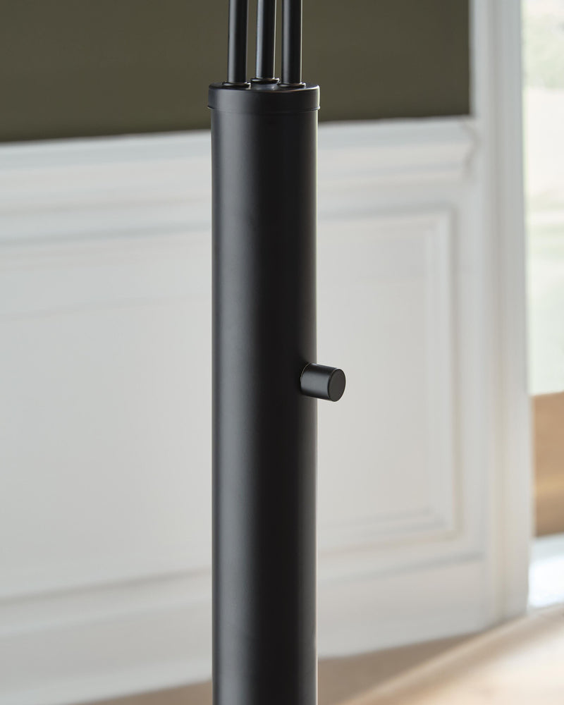 Gibbswellner Black Arc Lamp - L725159