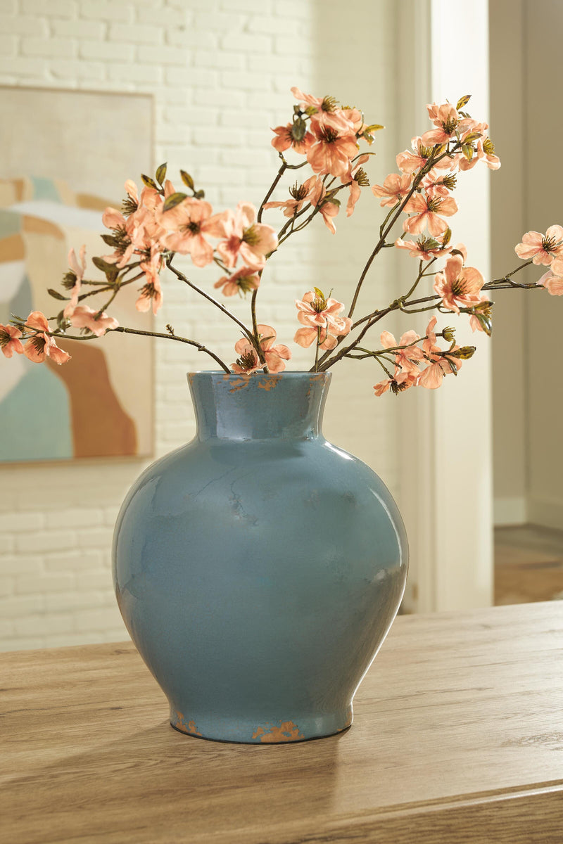 Giliburgh Antique Blue Vase - A2000958