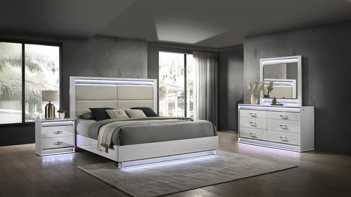 Glam Queen 4 Pc Bedroom Set in White - Glam Queen 4 Pc Bedroom Set in White