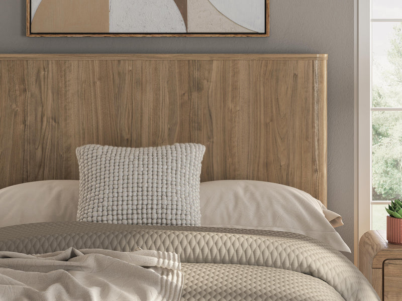 Gramburg Warm Natural Brown Full Panel Platform Bed - PCB1121B9
