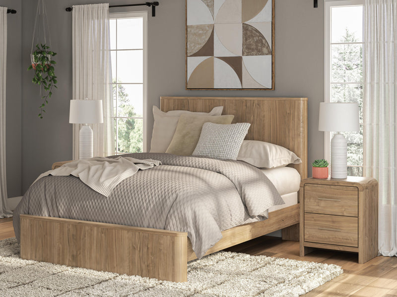 Gramburg Warm Natural Brown Queen Panel Bed - PCB1121B4
