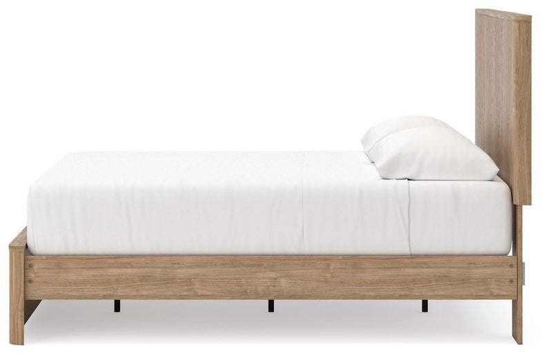 Gramburg Warm Natural Brown Queen Panel Platform Bed - PCB1121B10