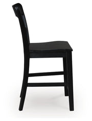 Greddinton Counter Height Dining Table and 4 Barstools - PCD824D8