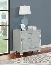 Gunnison 2-drawer Nightstand Silver Metallic - 223212
