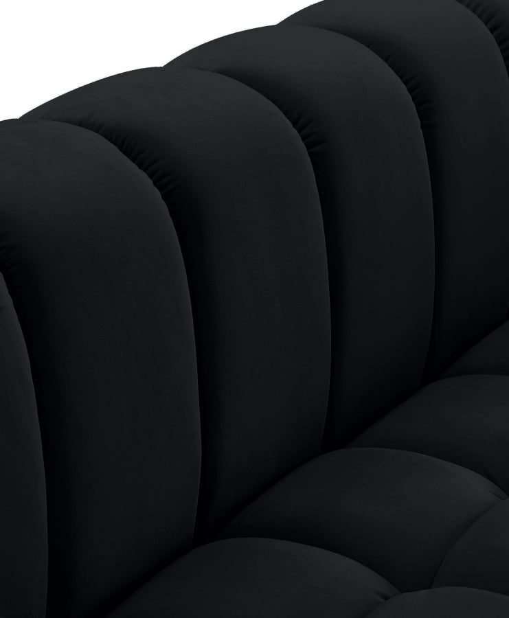 Gwen Velvet Upholstered Chair in Black - 670Black-C