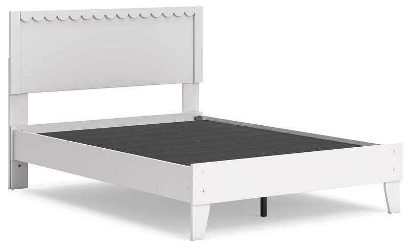 Hallityn Full Panel Platform Bed with 2 Nightstands in White - PKG019040