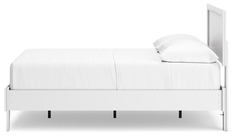 Hallityn Full Panel Platform Bed with 2 Nightstands in White - PKG019040