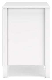 Hallityn Full Panel Platform Bed with Dresser and 2 Nightstands in White - PKG019038