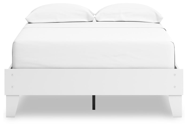 Hallityn Full Platform Bed, Dresser and Nightstand in White - PKG018819