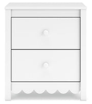Hallityn Full Platform Bed, Dresser and Nightstand in White - PKG018819