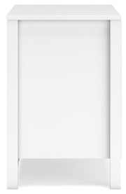 Hallityn Full Platform Bed with Dresser, Chest and 2 Nightstands in White - PKG019024