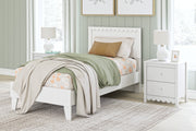 Hallityn White Youth Panel Platform Bedroom Set - Gate FurnitureYouth Bedroom Set