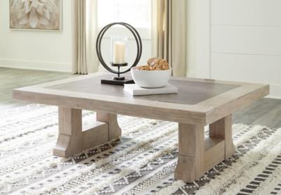 Hennington Coffee Table - T946-1