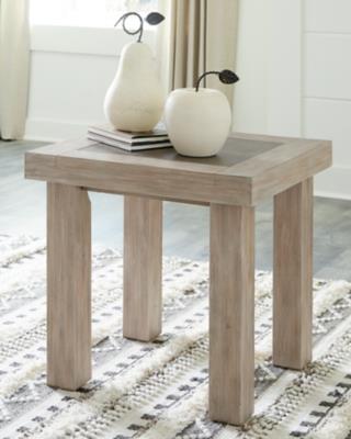 Hennington End Table - T946-3